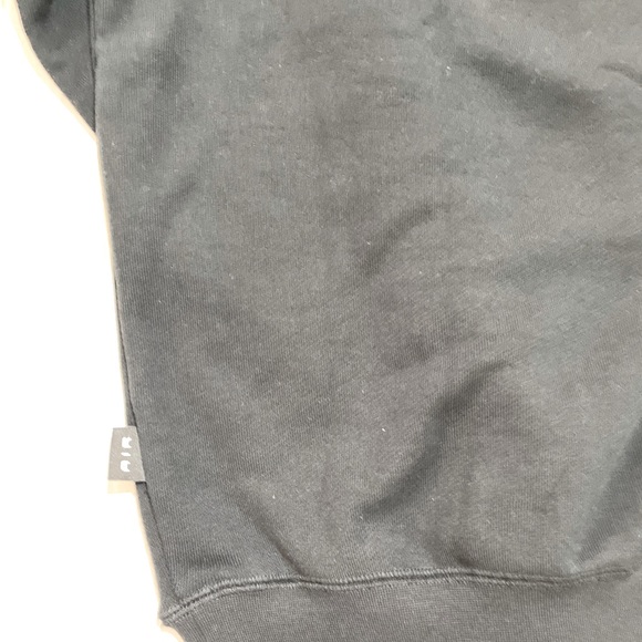 Nike Sportswear Air
Men's French Terry Crew. Loose fit sweater. - Picture 4 of 6